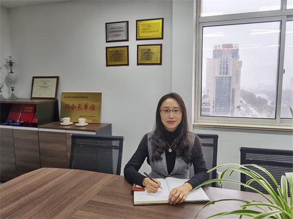 徐玥：微孔陶瓷新材料的巾帼英雄(图1)